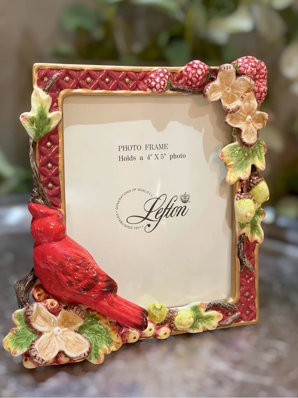 Vintage Lefton Porcelain Red Cardinal Bird Easel Picture Frame 4 x 5 Photo